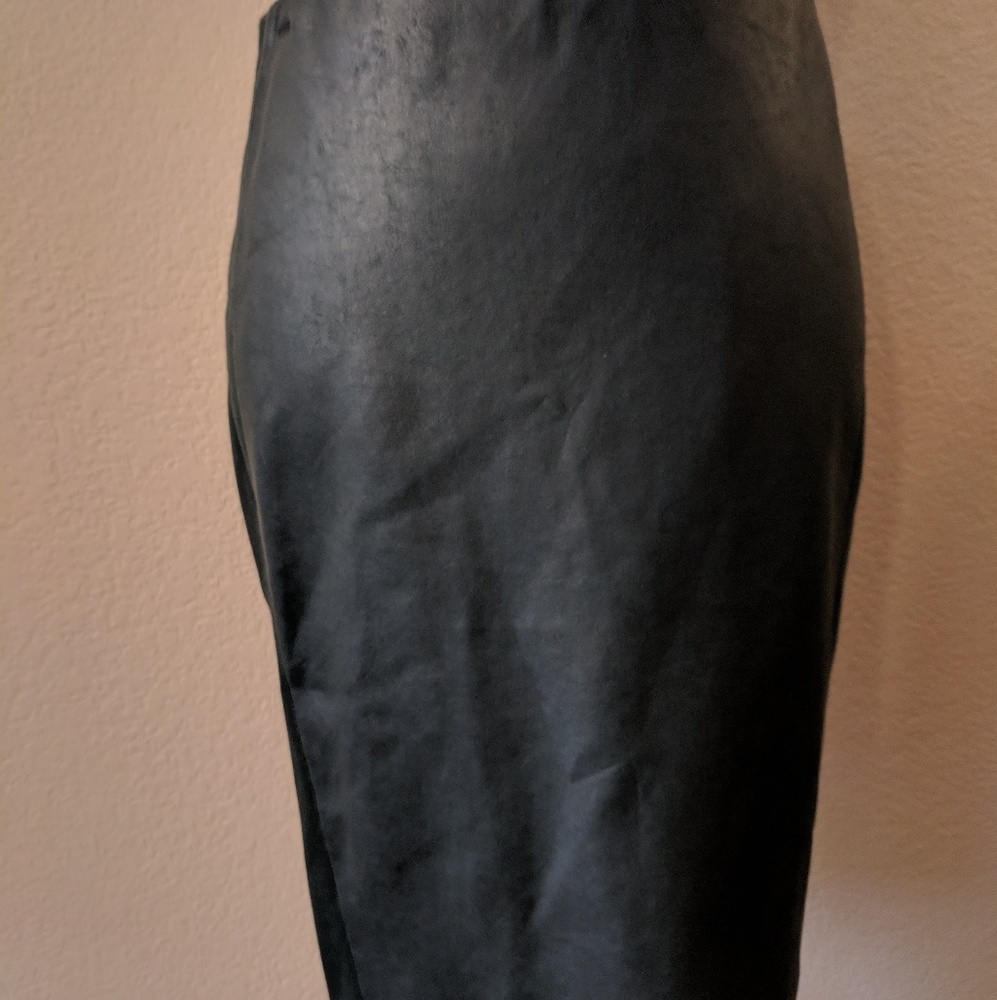 Bailey 44 forest green skirt pleather front size 6